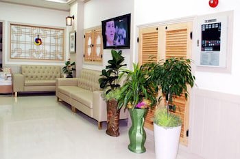 Arirang Hotel