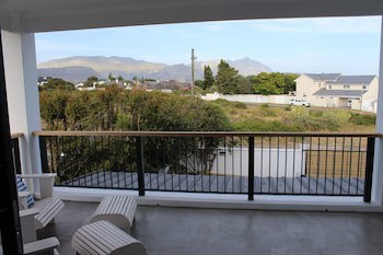 Whale Rock Luxury Lodge