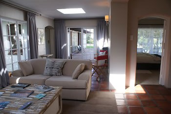 Whale Rock Luxury Lodge