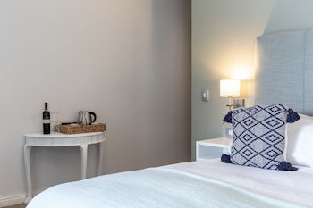 Whale Rock Luxury Lodge