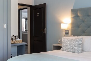Whale Rock Luxury Lodge