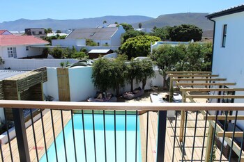 Whale Rock Luxury Lodge