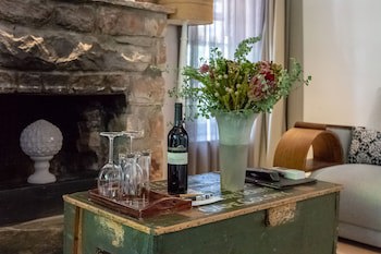 Whale Rock Luxury Lodge