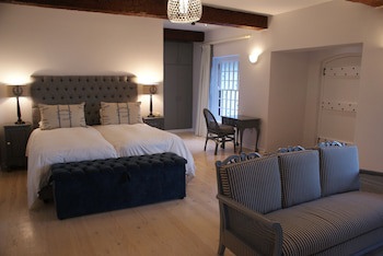Whale Rock Luxury Lodge