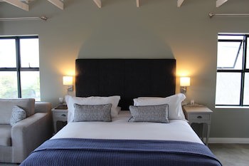 Whale Rock Luxury Lodge