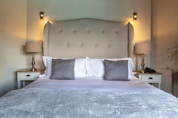 Whale Rock Luxury Lodge