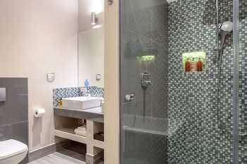 Whale Rock Luxury Lodge