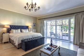 Whale Rock Luxury Lodge
