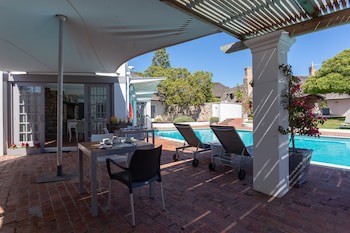Whale Rock Luxury Lodge