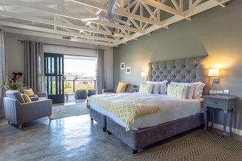 Whale Rock Luxury Lodge