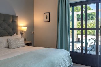 Whale Rock Luxury Lodge