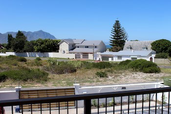 Whale Rock Luxury Lodge