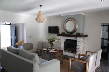 Whale Rock Luxury Lodge