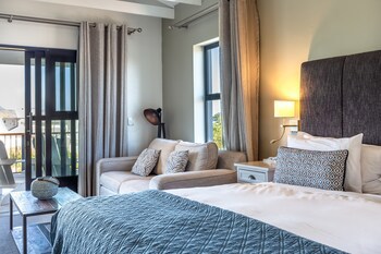 Whale Rock Luxury Lodge