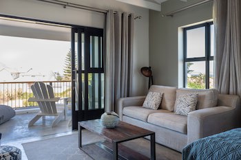 Whale Rock Luxury Lodge