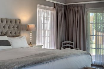 Whale Rock Luxury Lodge
