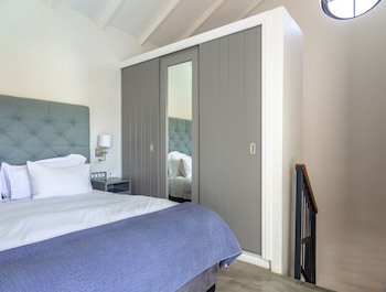 Whale Rock Luxury Lodge