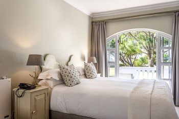 Whale Rock Luxury Lodge
