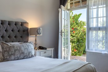 Whale Rock Luxury Lodge