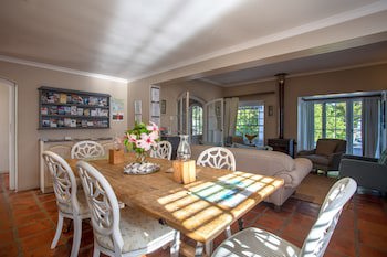 Whale Rock Luxury Lodge
