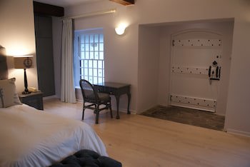 Whale Rock Luxury Lodge