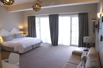 Whale Rock Luxury Lodge