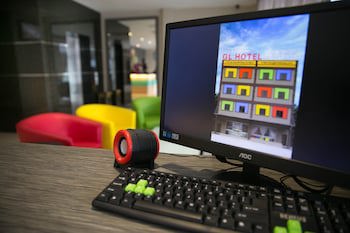 Gl Hotel