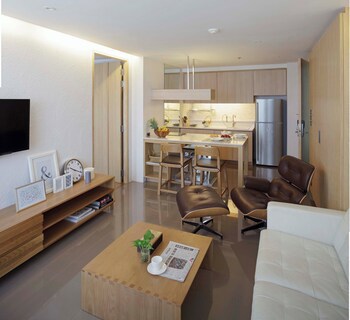 Balcony Seaside Sriracha Hotel & Serviced Apartments