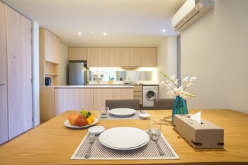 Balcony Seaside Sriracha Hotel & Serviced Apartments