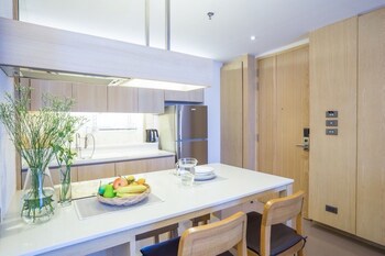 Balcony Seaside Sriracha Hotel & Serviced Apartments
