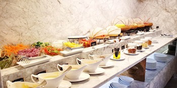 Balcony Seaside Sriracha Hotel & Serviced Apartments