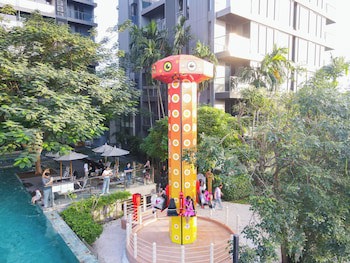 Balcony Seaside Sriracha Hotel & Serviced Apartments