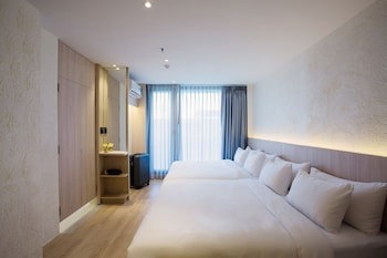 Balcony Seaside Sriracha Hotel & Serviced Apartments