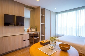 Balcony Seaside Sriracha Hotel & Serviced Apartments