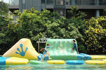 Balcony Seaside Sriracha Hotel & Serviced Apartments