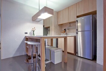 Balcony Seaside Sriracha Hotel & Serviced Apartments