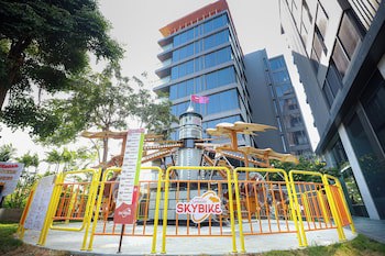 Balcony Seaside Sriracha Hotel & Serviced Apartments