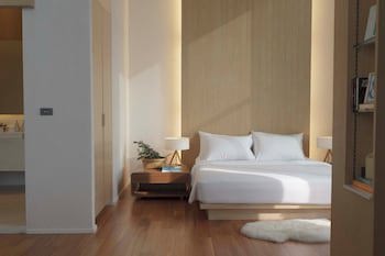 Balcony Seaside Sriracha Hotel & Serviced Apartments