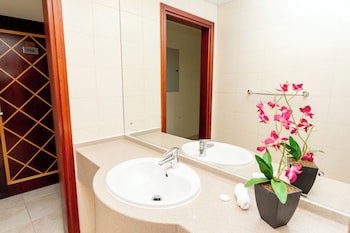 Al Raya Hotel Apartment