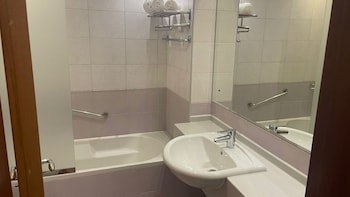Al Raya Hotel Apartment