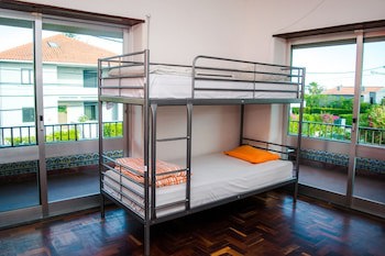Carcavelos Surf Hostel
