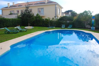 Carcavelos Surf Hostel