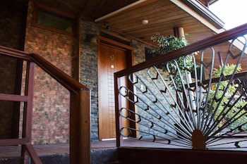 B & B Comfy Inn