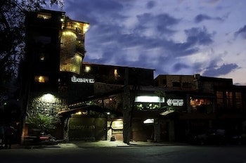 B & B Comfy Inn