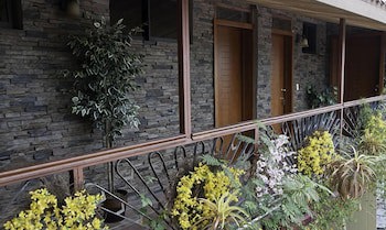 B & B Comfy Inn