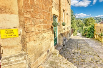 Ghar Homes - Bath City Centre Cosy Retreat