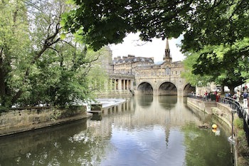 Ghar Homes - Bath City Centre Cosy Retreat