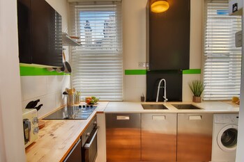 Ghar Homes - Bath City Centre Cosy Retreat