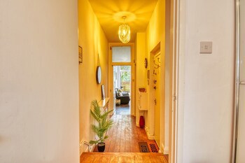Ghar Homes - Bath City Centre Cosy Retreat