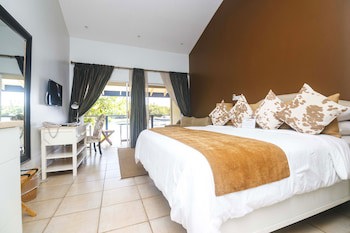 Blue Lagoon Hotel & Marina
